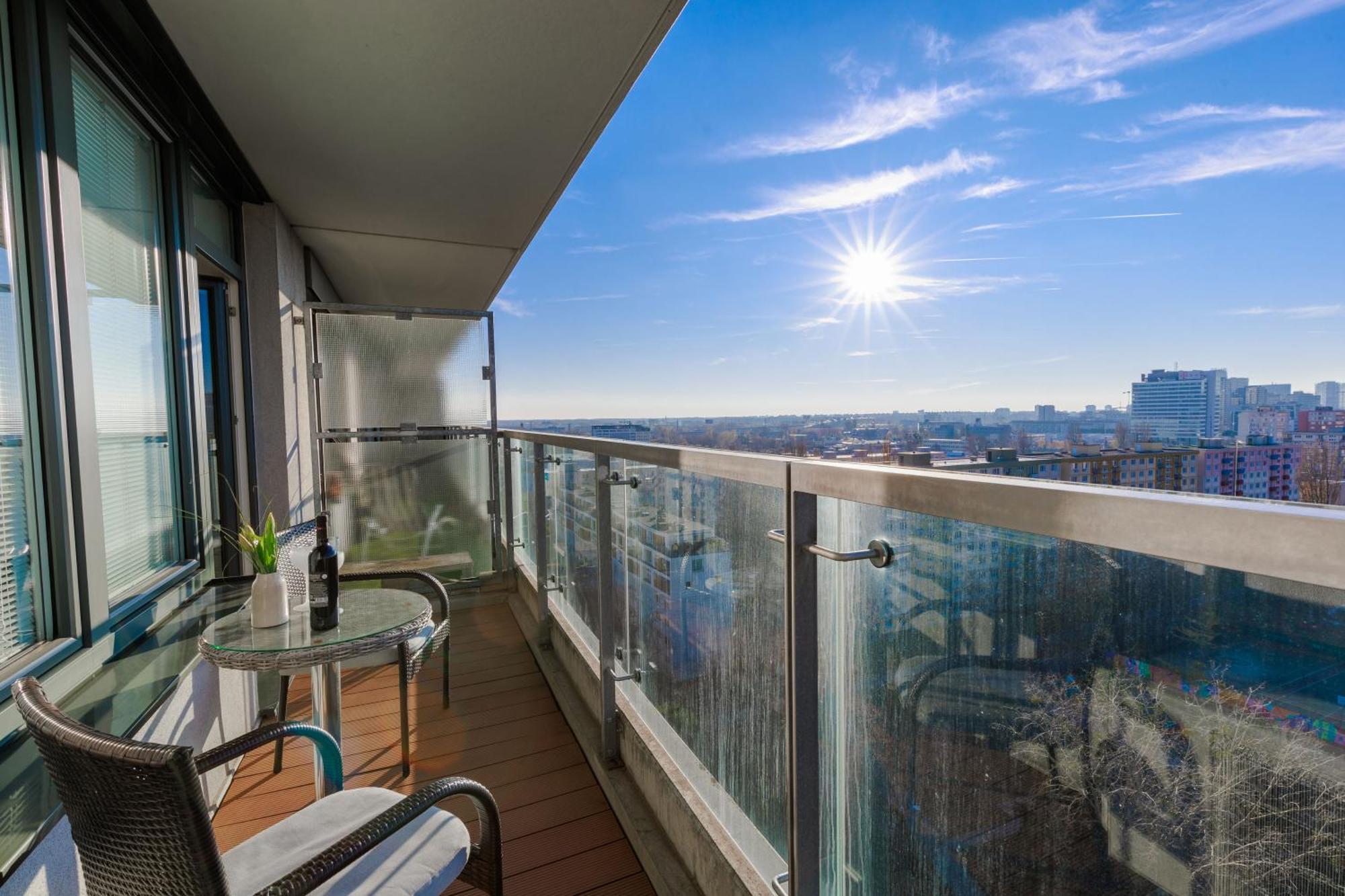 Sunny Apartment With Amazing Terrace On The 13Th Floor Near City Center Pressburg Exterior foto